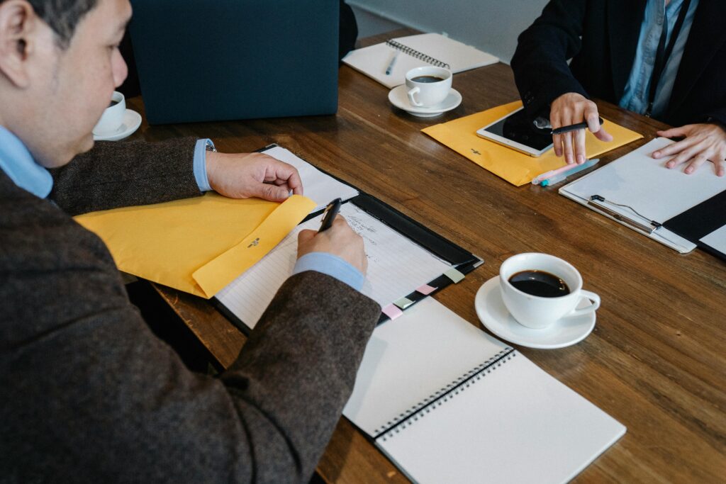 Executive receiving 1:1 coaching to lead with clarity, confidence, and purpose in a modern business environment.