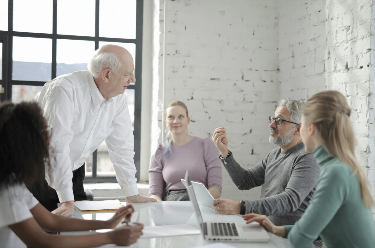 Strategic business consulting guiding growing companies to scale successfully with long-term growth strategies